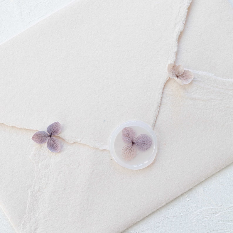 Pastel Purple Hydrangea Vellum Seals